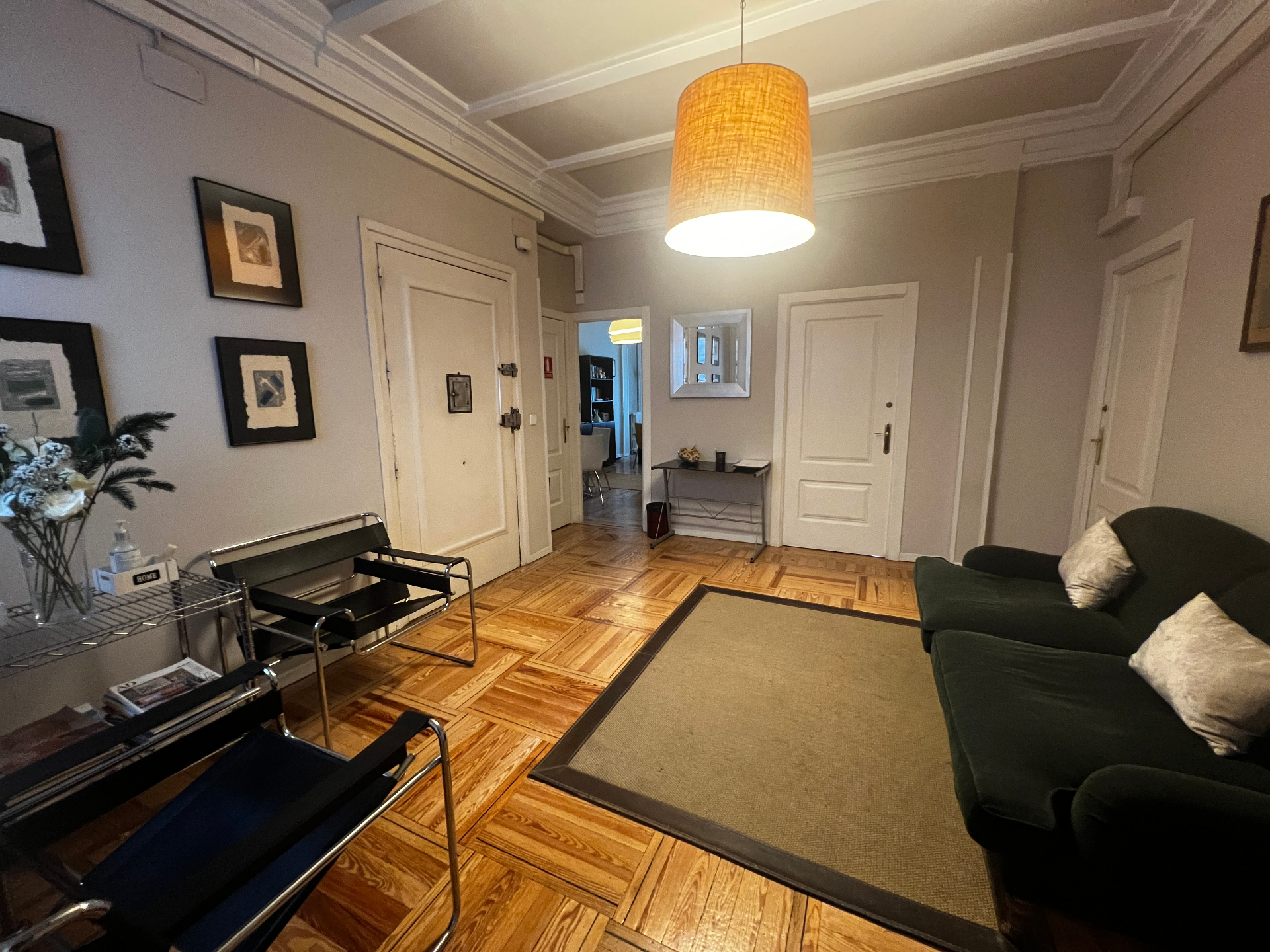 Recepción y sala de espera del despacho